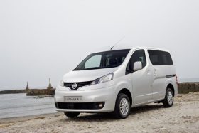 Nissan NV200 2009-2015 .