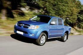 TOYOTA HILUX 2008 – 2015